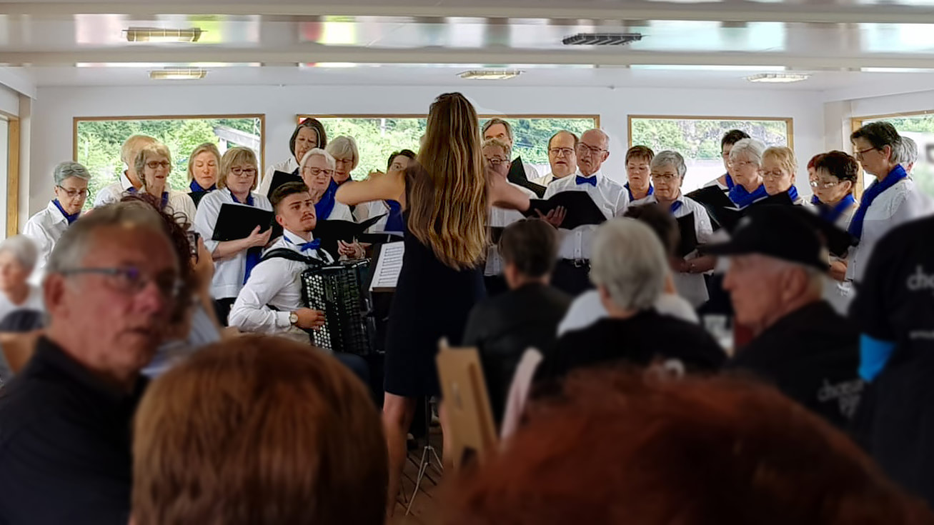 MS Bubenberg, Melos Chor Bern, Thunersee, 22.06.2019, singende Berner Seen, Gemischter Chor, B Bild